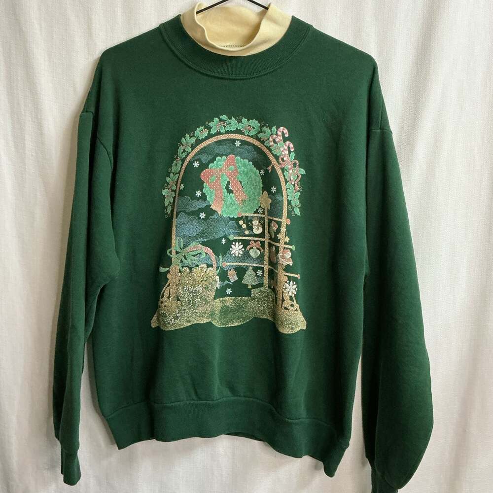Willow Bay Vintage Christmas Graphic Mock Neck Sweatshirt